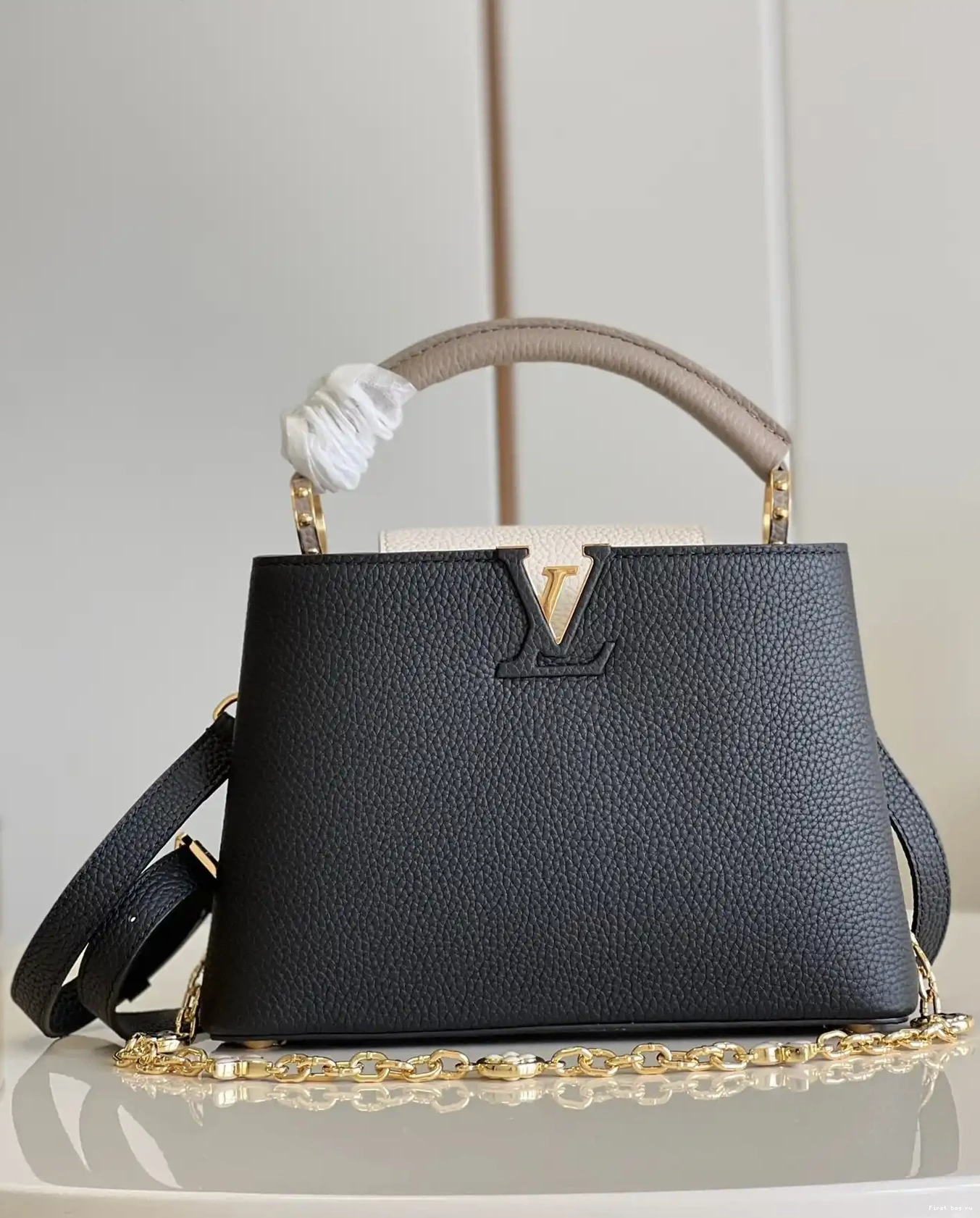 Frstbag ru LOUIS BB CAPUCINES VUITTON 0527